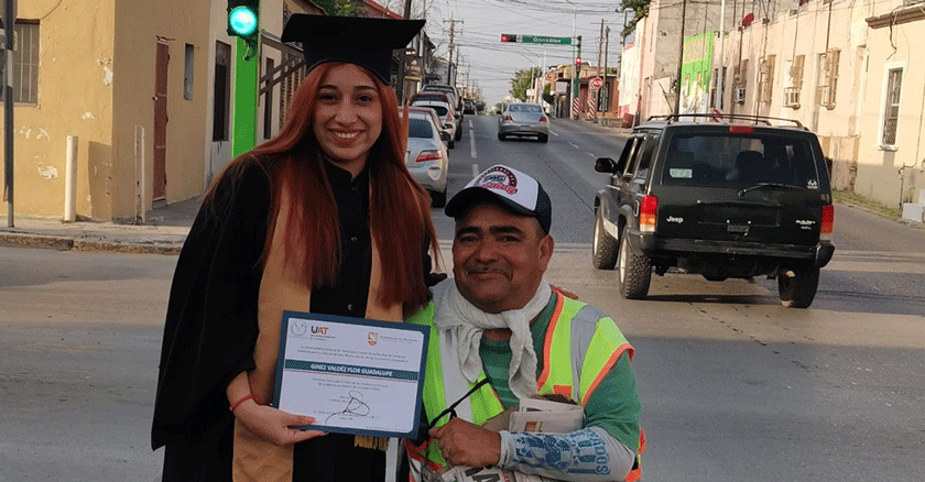 Joven le dedica título a su papá y la historia se hace viral en redes