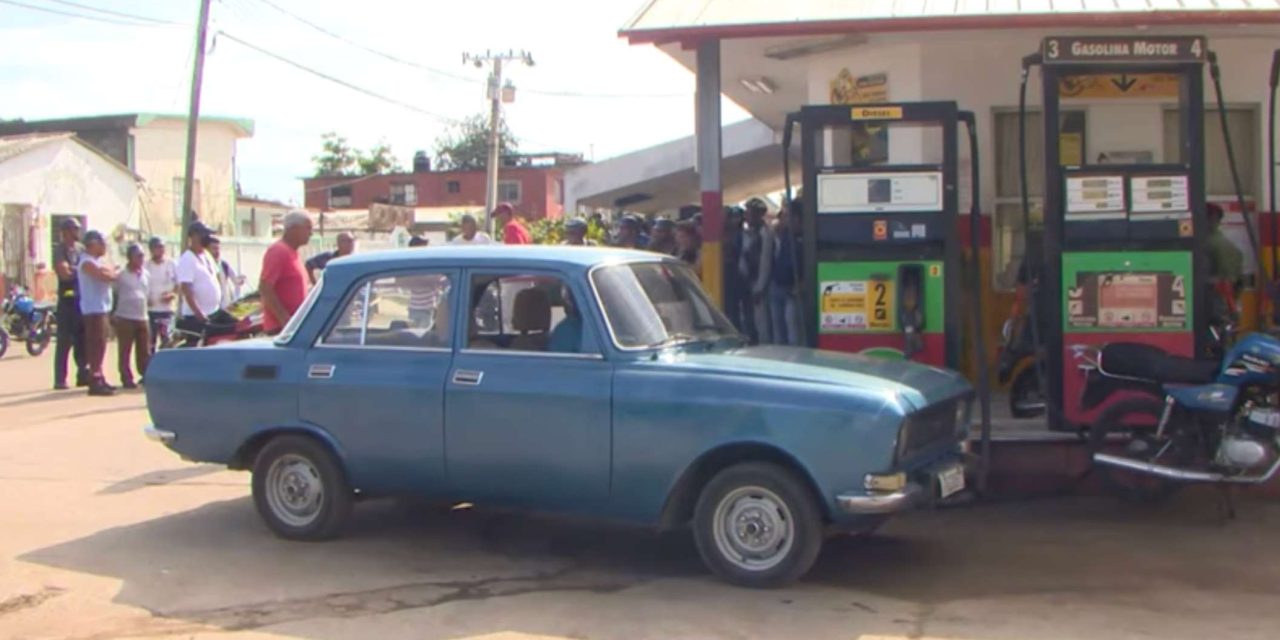 Cuba inicia ventas en dólares en casi 30 gasolineras a partir del 1 de febrero